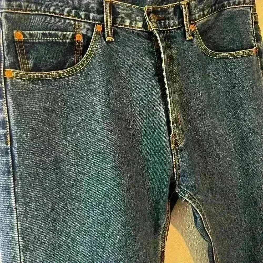 Men’s Levi’s 505 Jeans - Picture 4 of 4